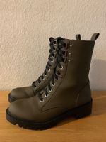 Parfois Schnürschuhe Stiefel Gr. 38 Neupreis 100,- CHF