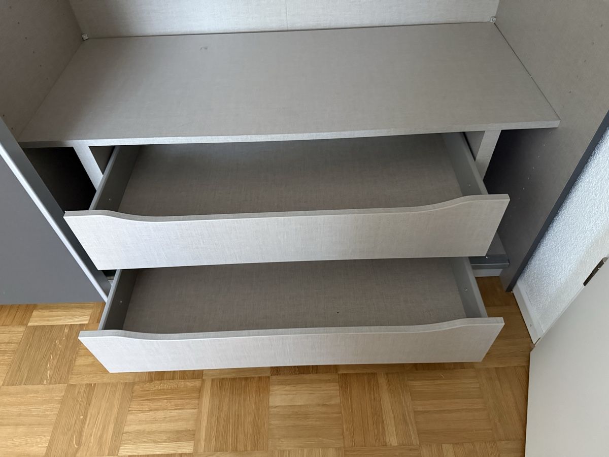 Armadi: Kleiderschrank grau – Usato da Gelterkinden venduto da adam_b 5