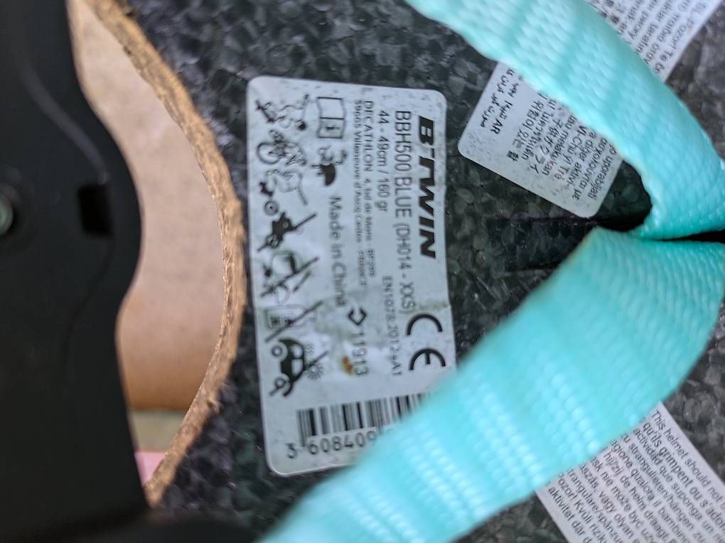 Caschi: Casque enfant 2 à 4-5ans – Usato da Pampigny venduto da nic_575j 2