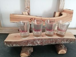 👀 Holz Bank 4er Schnaps