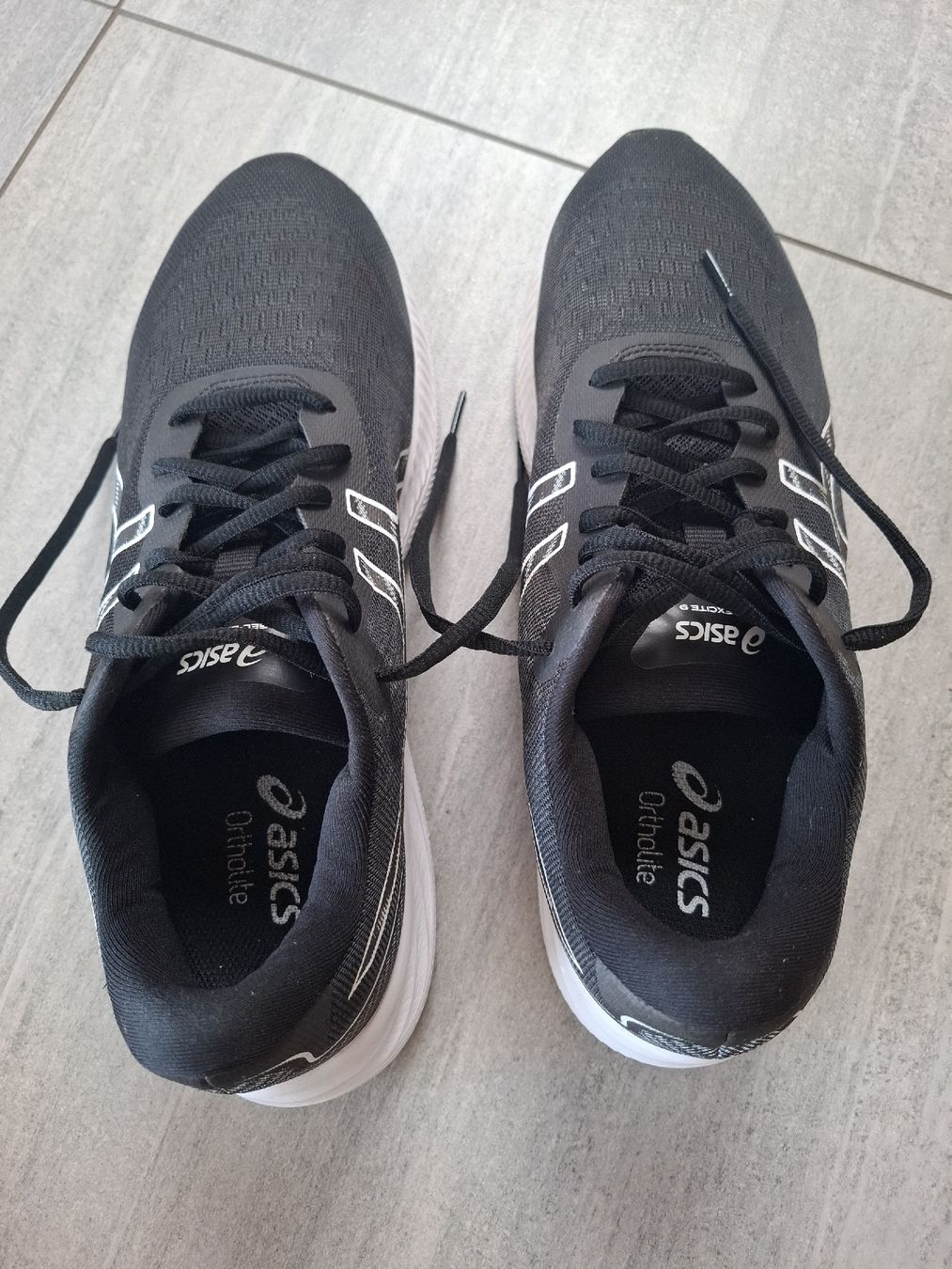 Asics Herrenschuhe: ASICS - baskets US 12 – Gebraucht aus Moutier von kiki0608 2