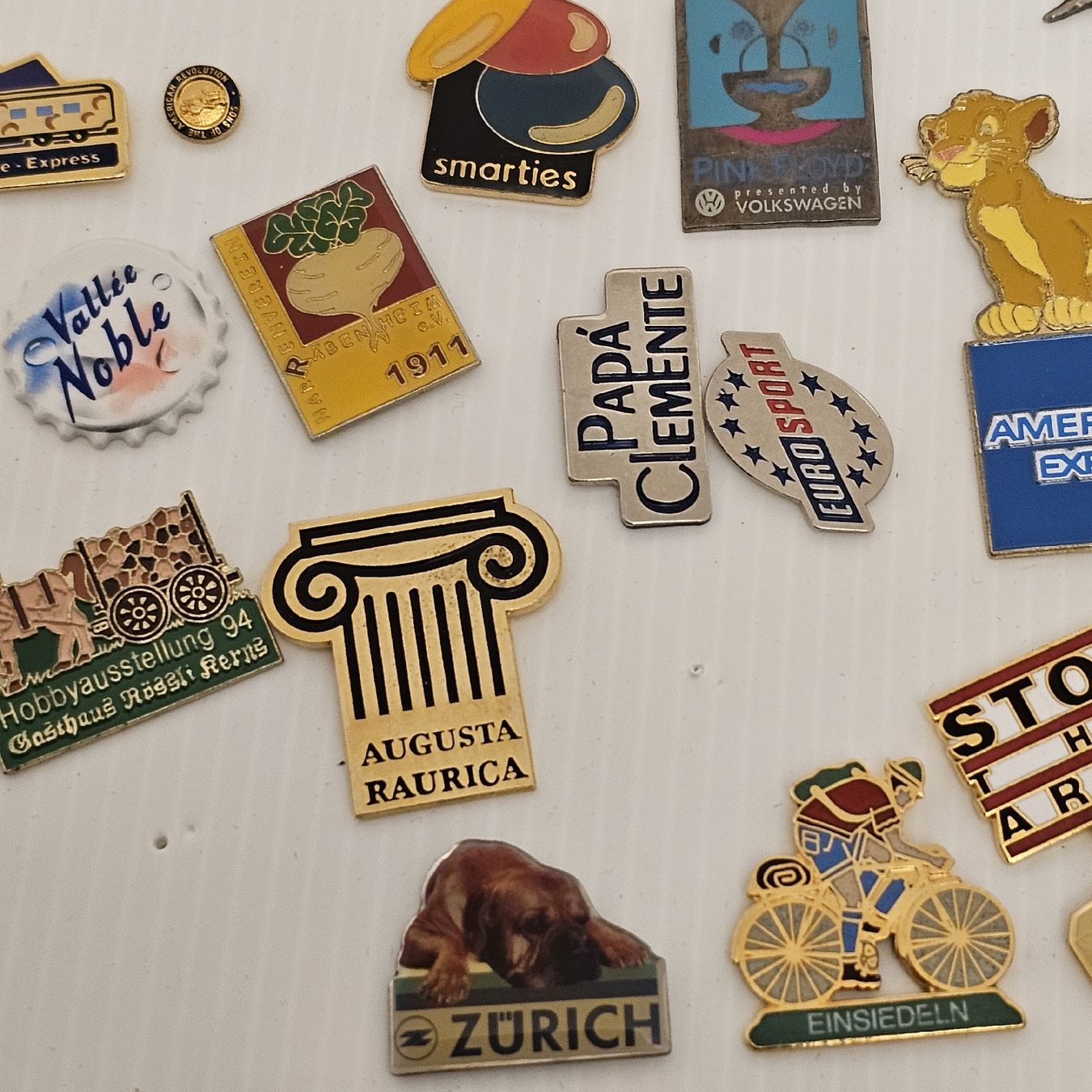 Placchette & Badge: grosse Pins Sammlung, viele verschiedene Sujets, – Nuovo (secondo la descrizione) da wolfhalden venduto da 46464646 8