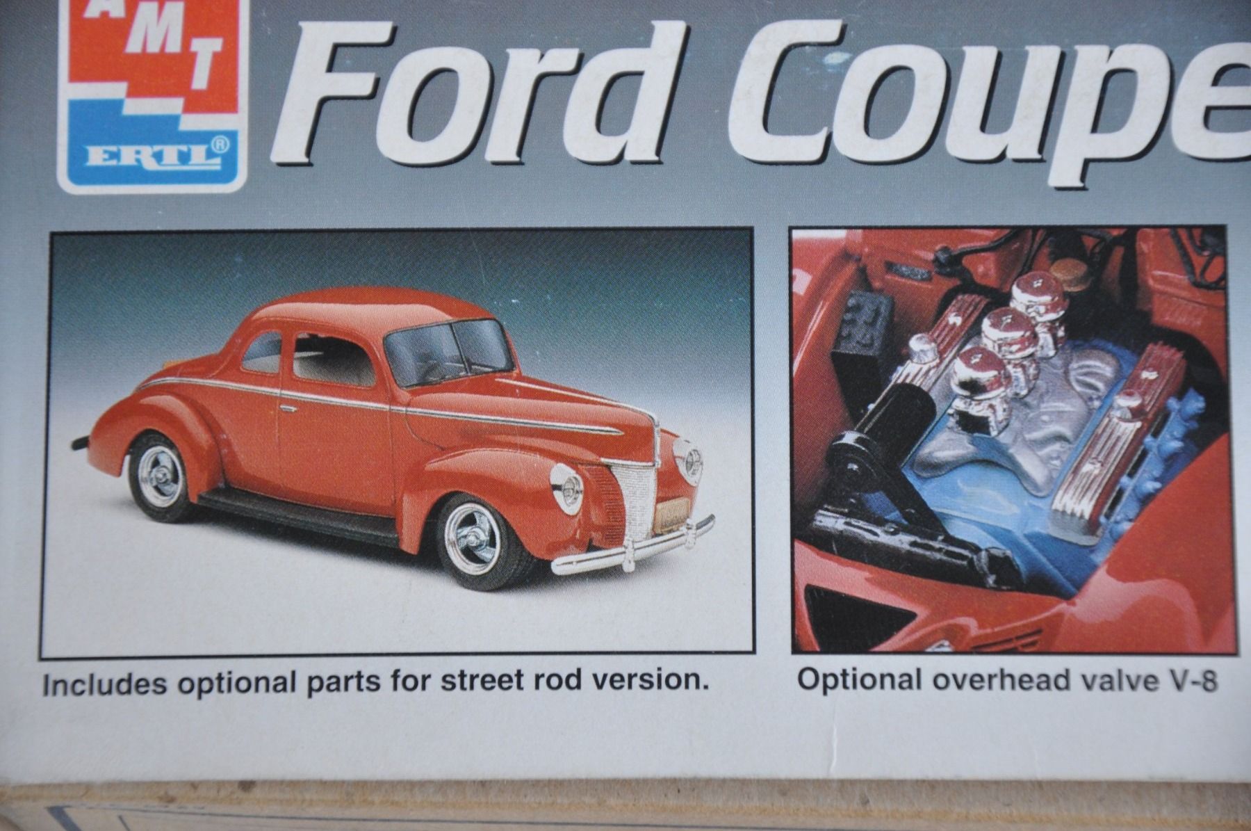 AMT/ERTL Modellini d'auto: 1940 Ford Coupe Modellbausatz 1:25 – Nuovo (secondo la descrizione) da Ebnat-Kappel venduto da Aallerlei 3
