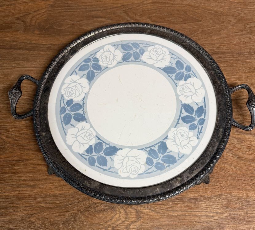 Tablet PC: Antikes Serviertablett mit Rosenmuster, Vintage Chic! – Usato da Nussbaumen AG venduto da olitech5415