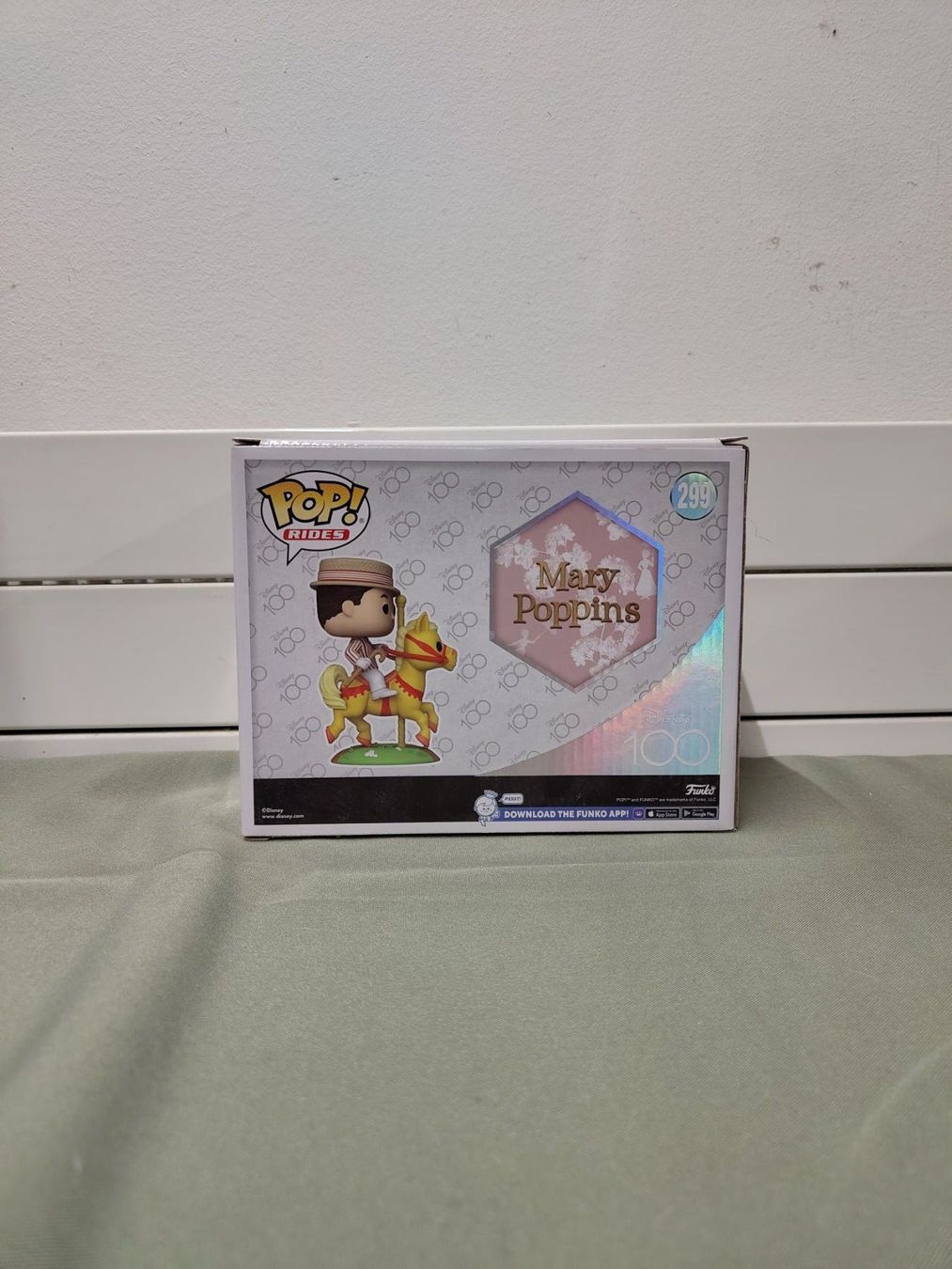 Funko Statuette: Funko POP! Disney 100 299 - Bert – Nuovo e nell'imballaggio originale da Saxon venduto da dan_drn5 2
