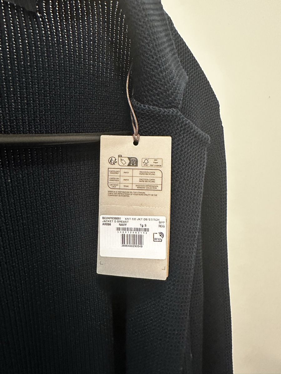 Boggi Giacche: Boggi Knitted Cotton Double-Breasted Jacket – Nuovo e nell'imballaggio originale da Carouge GE venduto da cytoplan 1