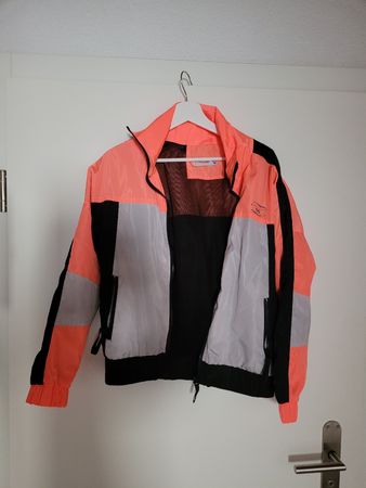 Jacke gr. M neu!