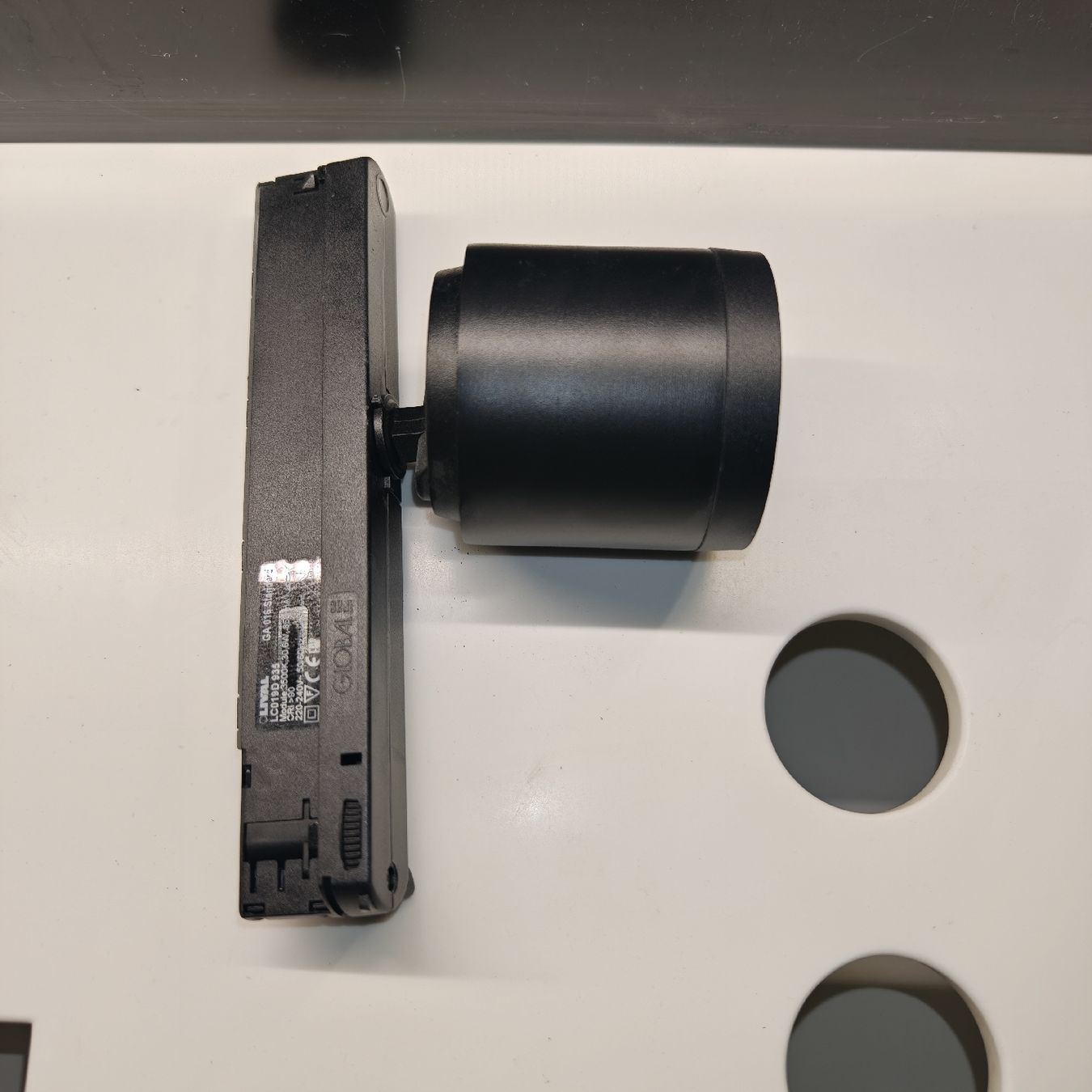 Kronleuchter & Deckenlampen: CLE Lival 3-Phasen-Stromschienensystem – Gebraucht aus Kollbrunn von Dzaferi01 2
