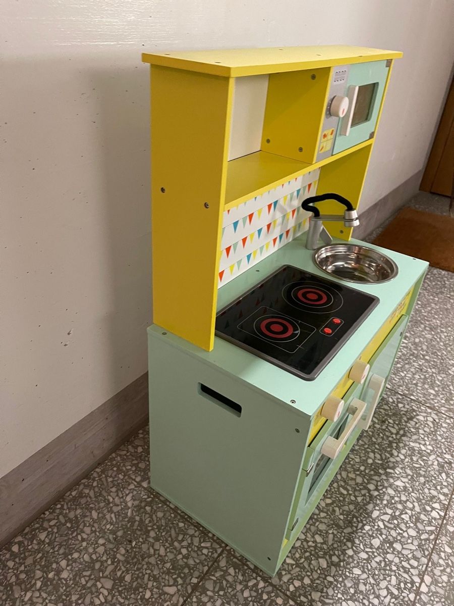 Janod Giocattoli: Janod Spielküche mit Accessoires – Usato da Zürich venduto da chemostat 1