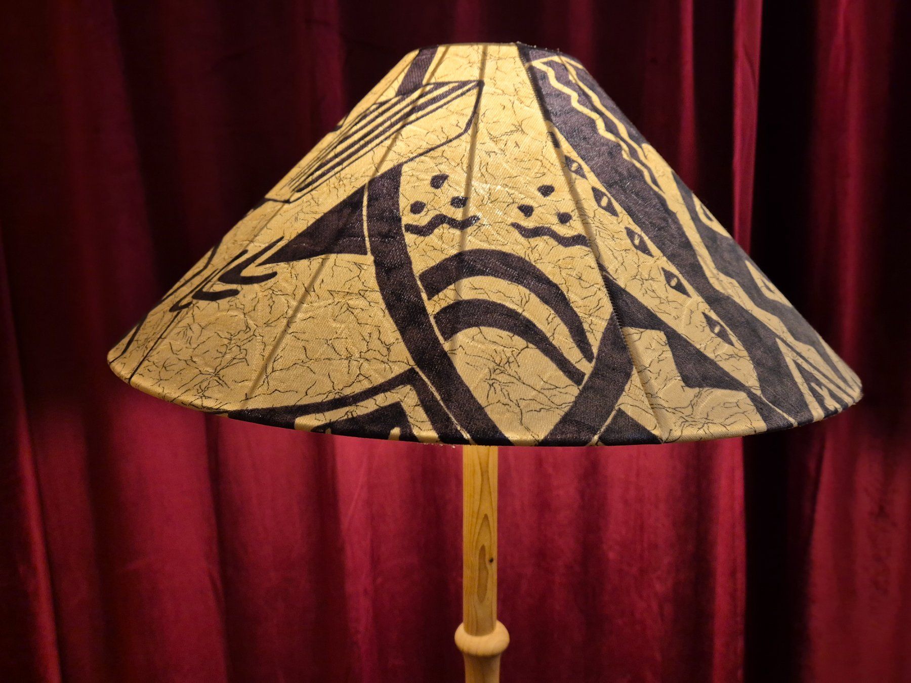 Lampade: Lampadaire vintage swiss made – Usato da Monthey venduto da McAuthor 1