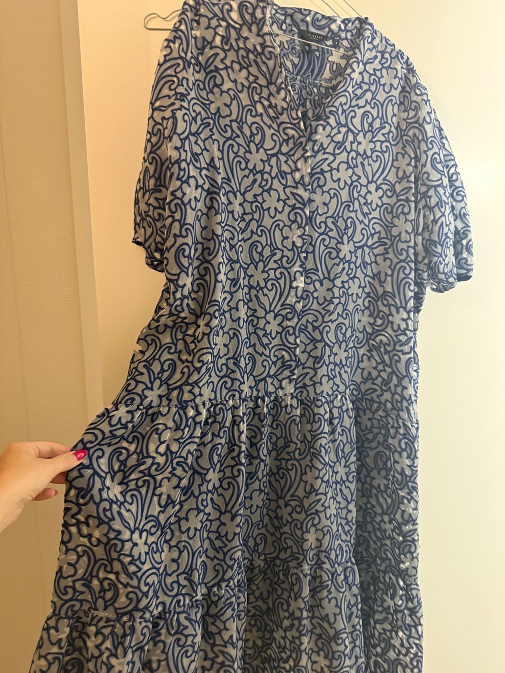Ted Baker Vestiti: Ted Baker kleid – Usato da Adliswil venduto da ale_dv2q