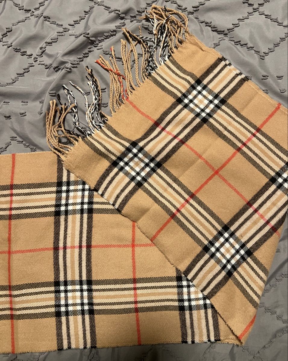 Foulards & écharpes: Schal kariert – Neuf (Voir description) à Gossau SG par eor_9jvs