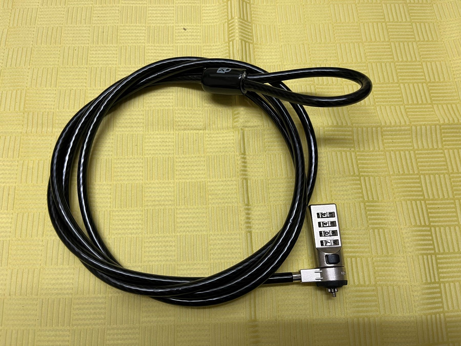 Cadenas: Laptop Schloss mit Zahlencode – D'occasion à Adliswil par Sphinx