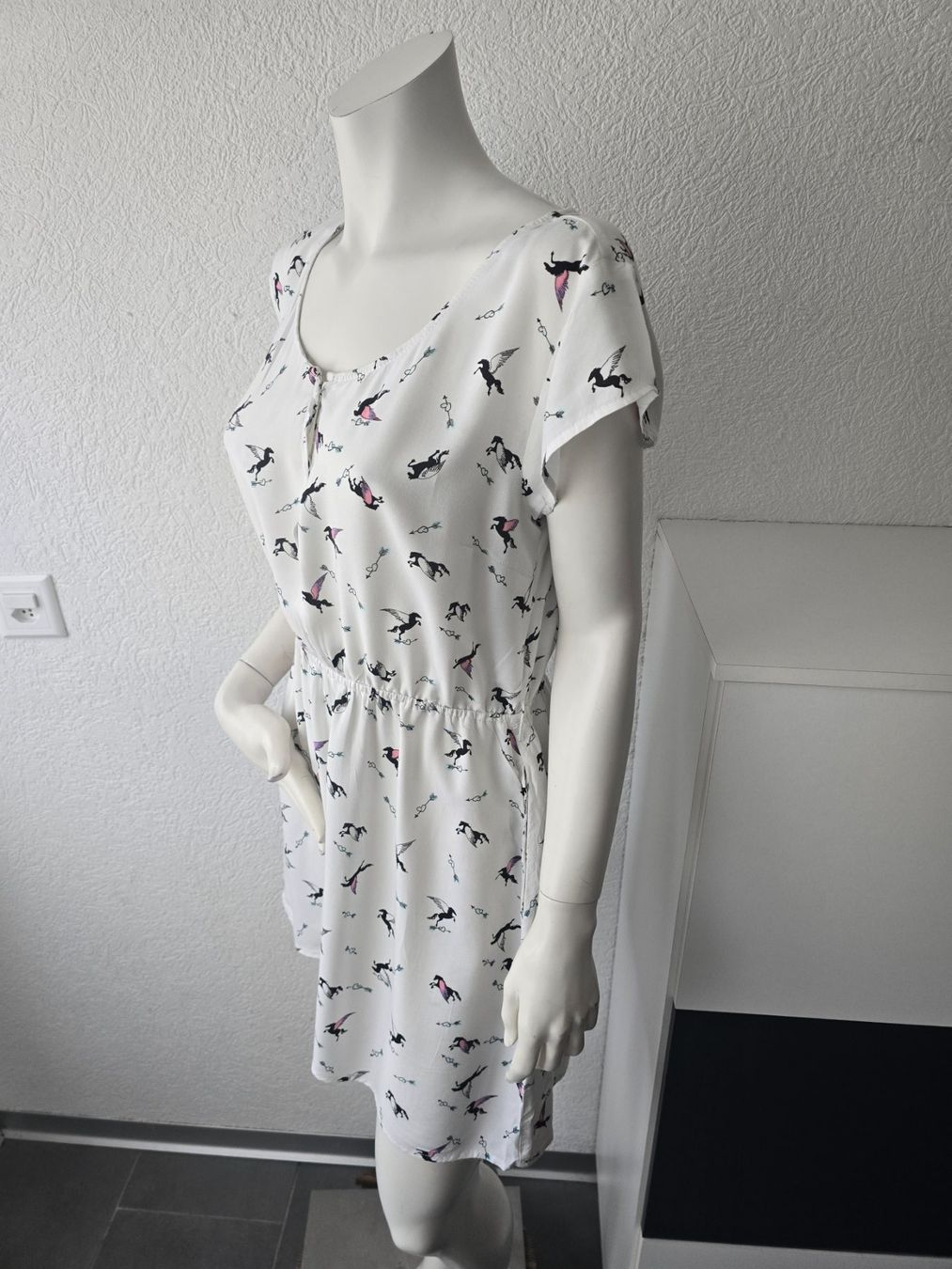 Kleider: Robe LICORNES T-M – Gebraucht aus Les Verrières von kitel79 2
