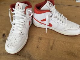 Air Jordan 1 Mid SE Dune Red Gr.42 OVP