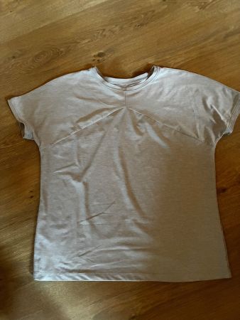 T-Shirt sport S (Port/Versand 2.- CHF)