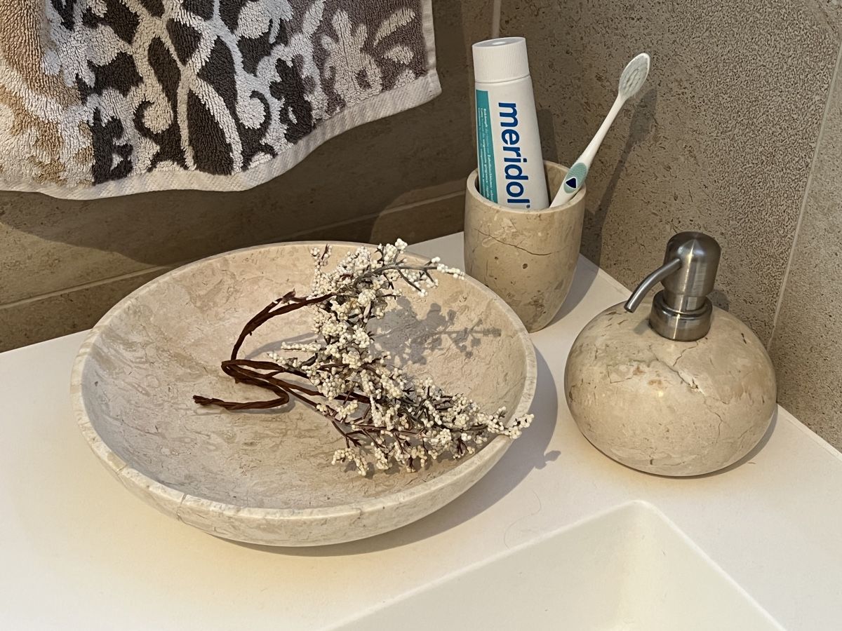 Portasapone: AQUANOVA Badaccessoires Set Marmor Badezimmer – Usato da Fahrweid venduto da franckie71 1