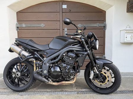Triumph Speed Triple 1050