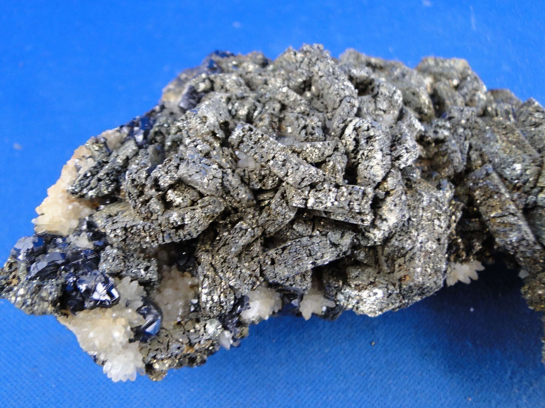 Minerali & Pietre curative: Pyrit psm Pyrrhotit – Usato da Schinznach Bad venduto da Demerald 8