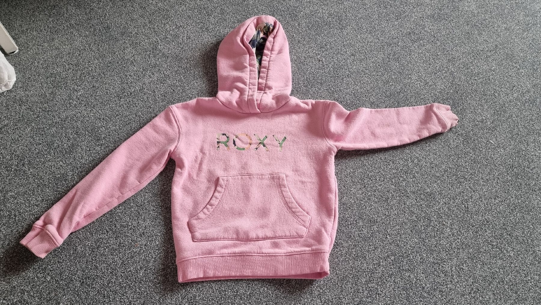 Roxy Pulls et sweat-shirts: Pull Roxy taille 6 ans – D'occasion à Les Breuleux par Mily1991