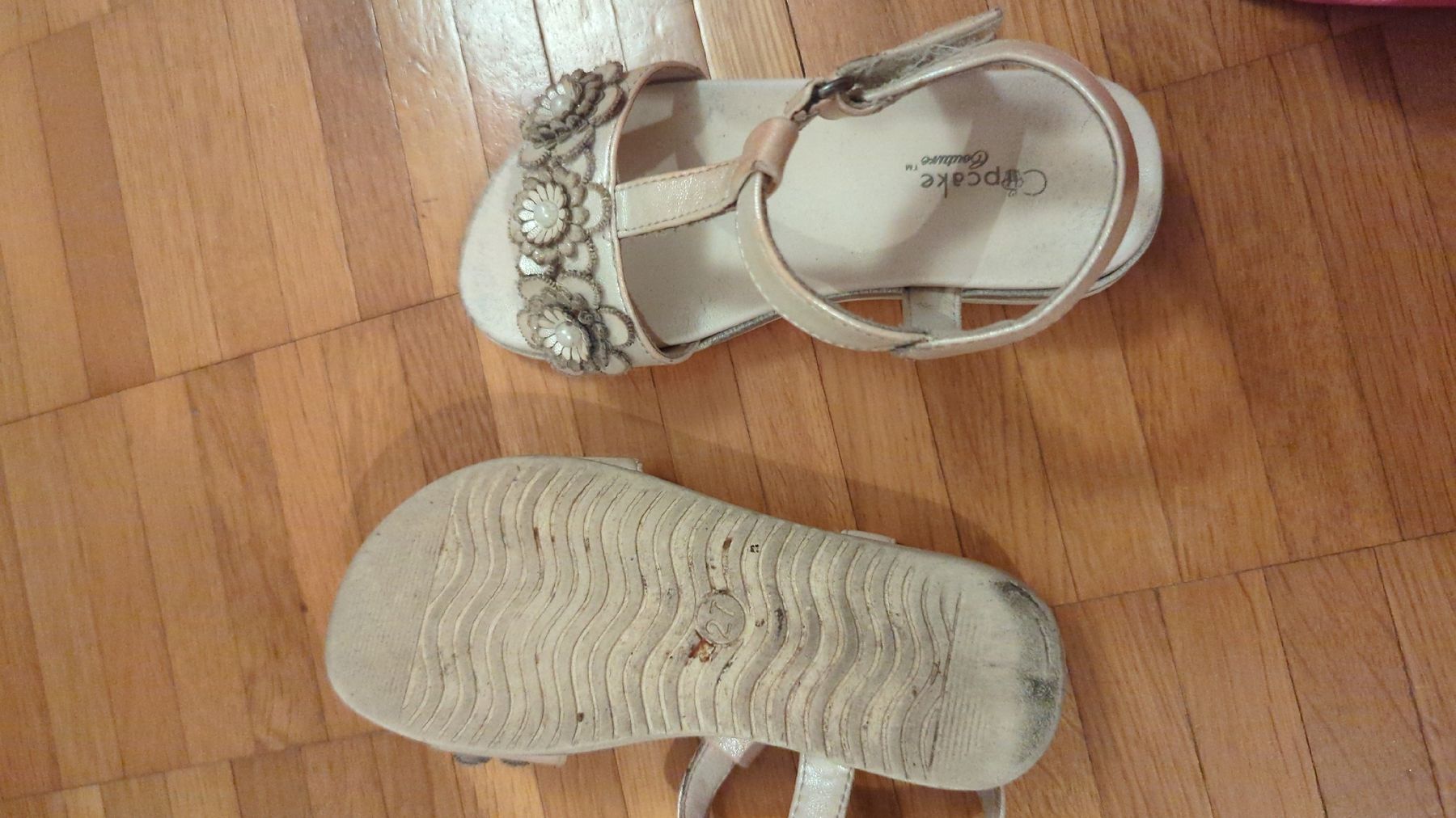 Scarpe per ragazze: Sandalen Grösse 27 – Usato da Zürich venduto da Rulabco 4