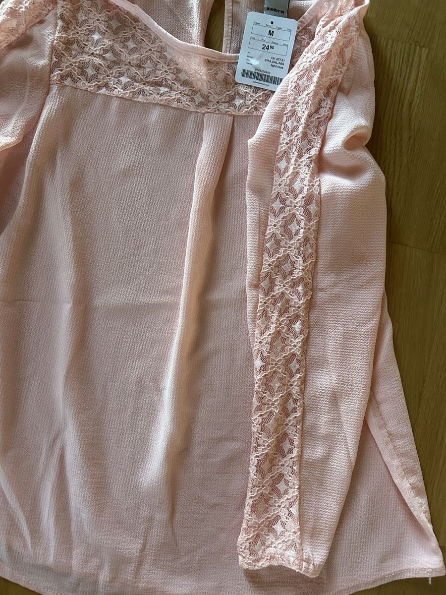 Zebra Tops: Blouse rose -NEUVE – Neuf avec emballage d'origine à Daillens par guisepa 2