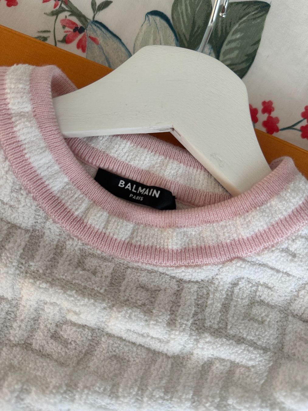 Balmain Tops: Balmain Strickweste rosa beige Grösse 36 – Neuf (Voir description) à Oberengstringen par genita2279 7