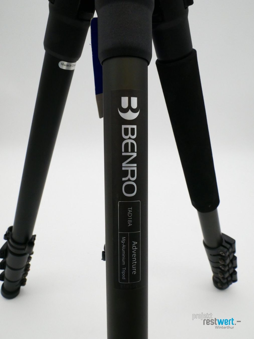 Benro Treppiedi & Teste: BENRO TAD18A Adventure Aluminium Stativ – Nuovo (secondo la descrizione) da Winterthur venduto da Restwert_Winterthur 2