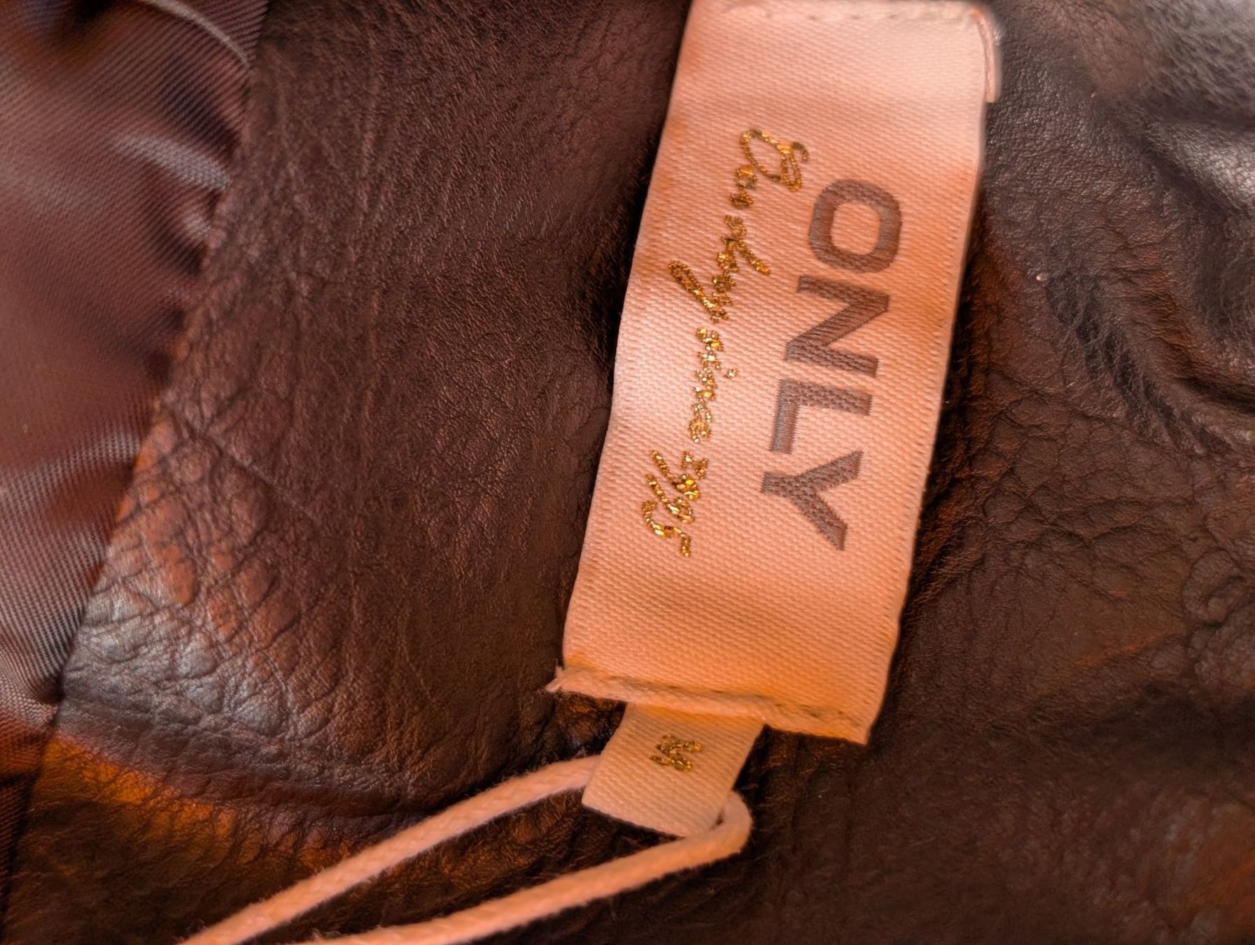 Only Gilet & Giacche senza maniche: ONLY - KUNSTLEDER GILET - NEU - GR. M – Nuovo e nell'imballaggio originale da Cugnasco venduto da tizianaq 8