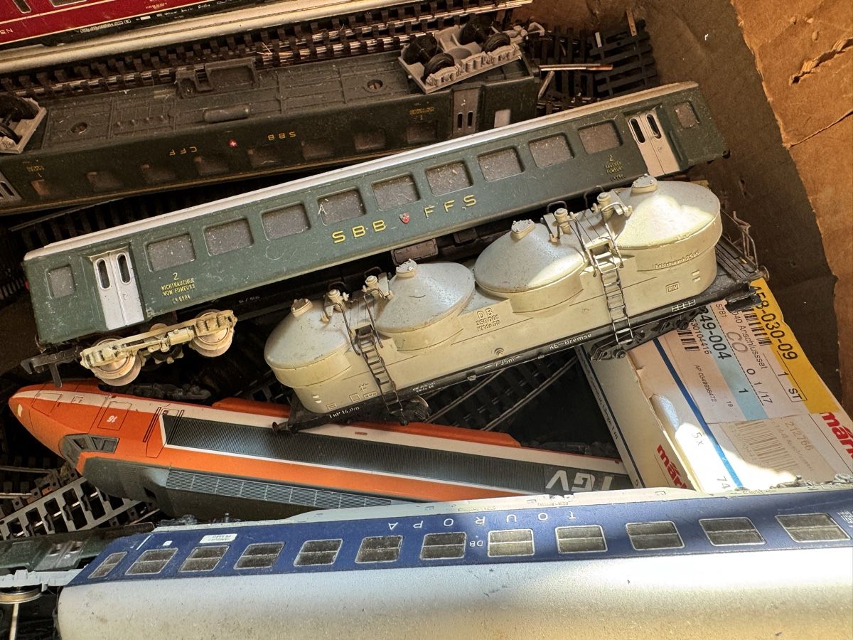 SBB/CFF/FFS Modellini di ferrovie: Model Trains and Trix Express Controller Lot – Usato da Seuzach venduto da Wolf936 5