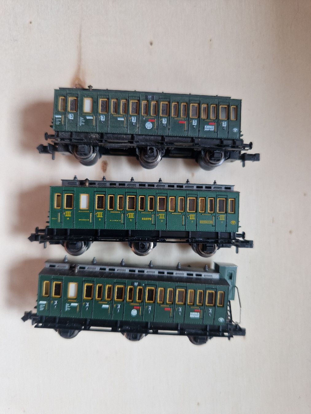 Modellini di ferrovie: 3 wagons voyageurs  – Usato da Neuchâtel venduto da allen07 3