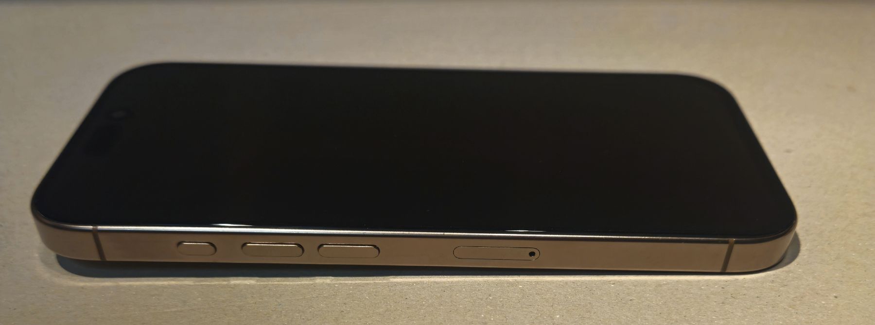 Apple Handys / Smartphones: Iphone 16 Pro defect – Defekt aus Stabio von boss123456789 2