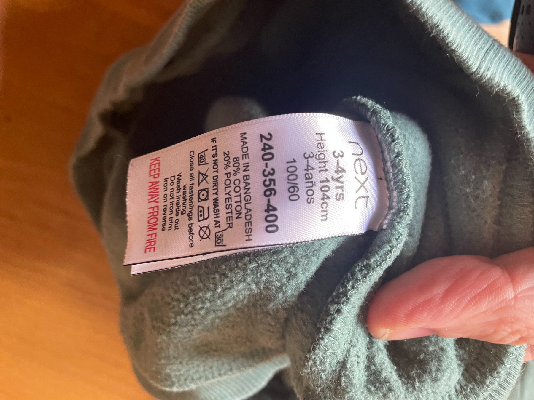 Next Maglioni & Felpe: Kapuzenpullover Next Grösse 104 – Usato da Teufenthal AG venduto da sleeepless1987 1