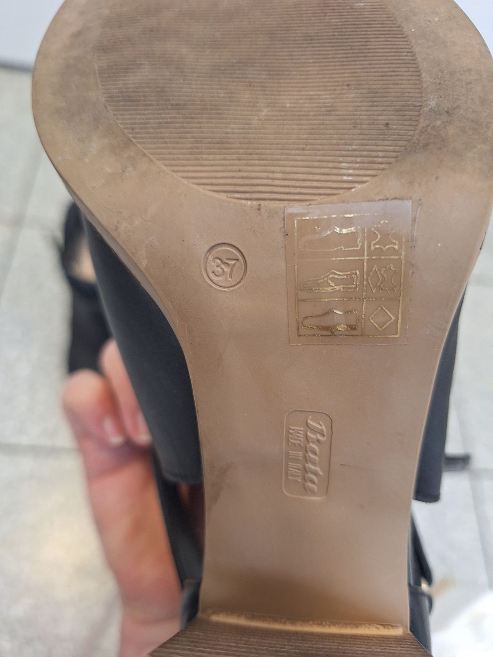Damenschuhe: Bata Leder Sandale 37 – Gebraucht aus Brugg AG von ahauserd 5