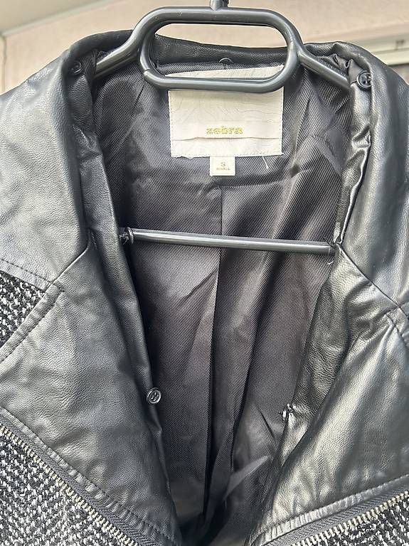 Jacken: Zebra Jacke  – Gebraucht aus Niederbuchsiten von idontknow. 1