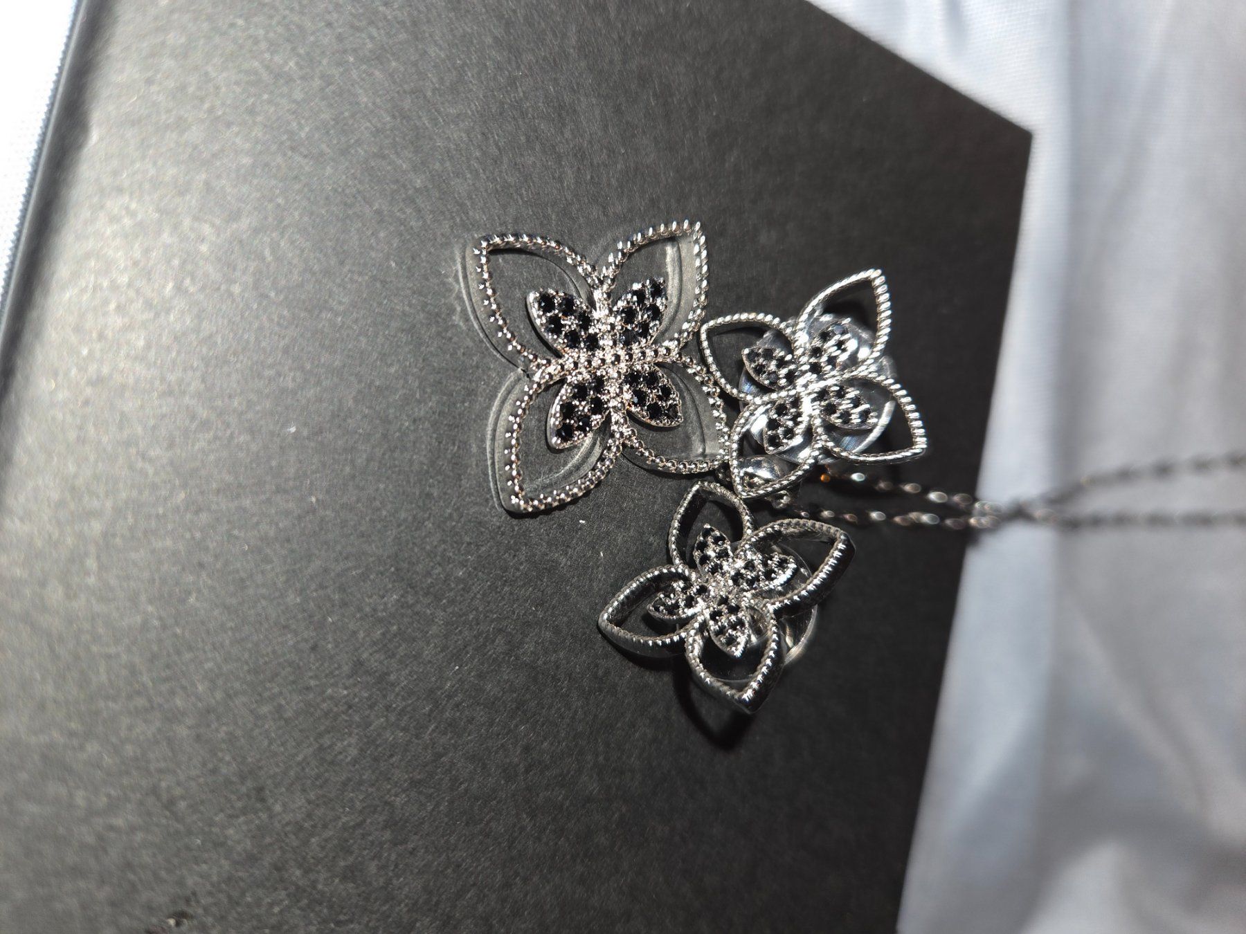 Altri gioielli: Collier et boucle d'oreille – Nuovo (secondo la descrizione) da Vallorbe venduto da Almiii18