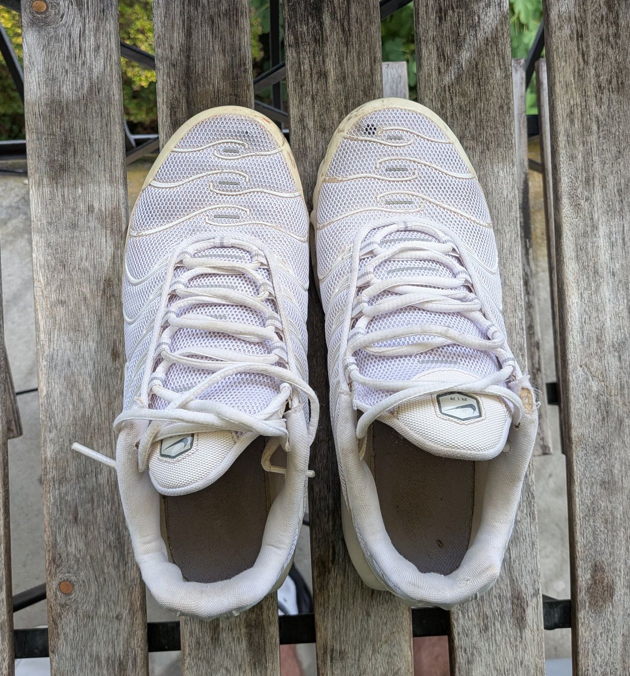 Nike Herrenschuhe: Nike Air Max Plus "All white" – Gebraucht aus Wallisellen von Areufer 3
