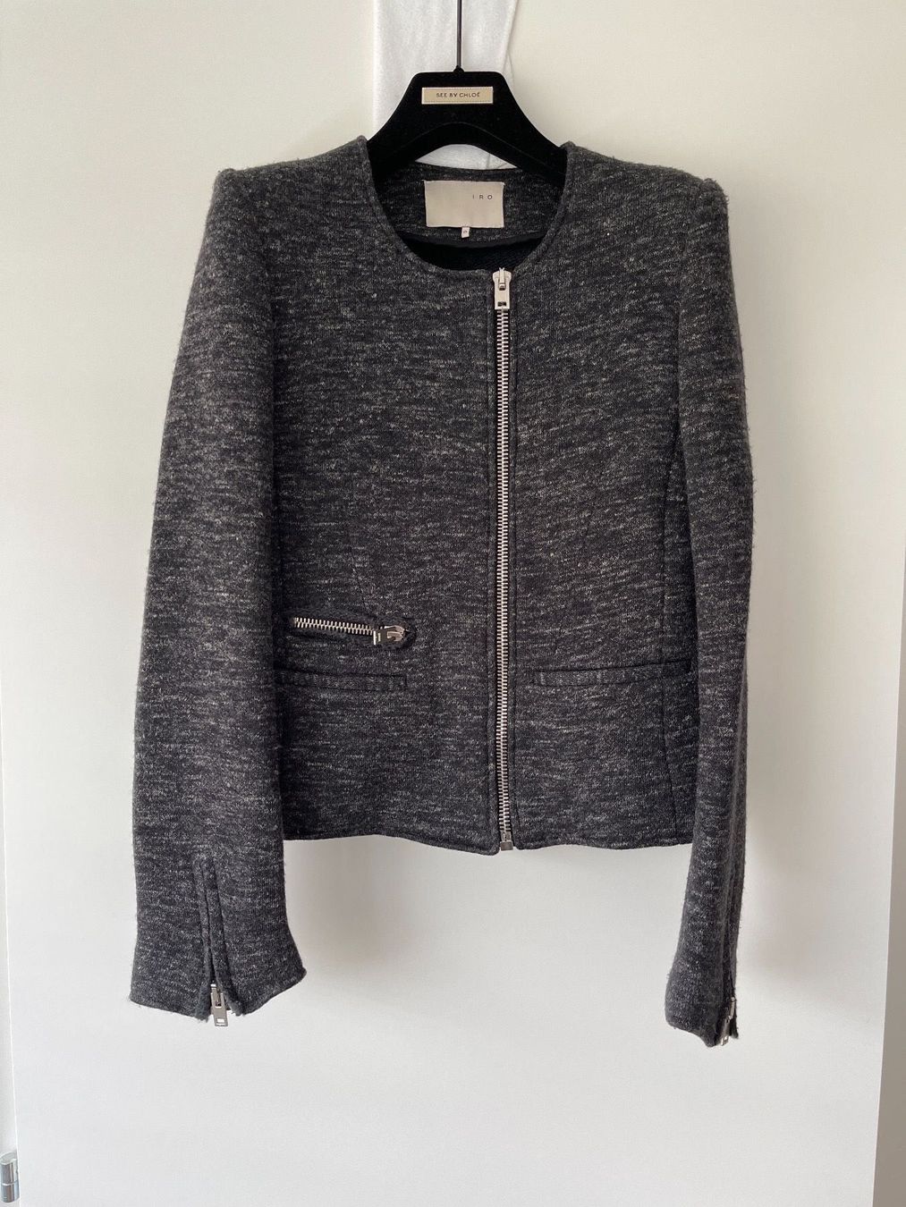 Iro Giacche: Veste Iro – Nuovo e nell'imballaggio originale da Commugny venduto da j1976