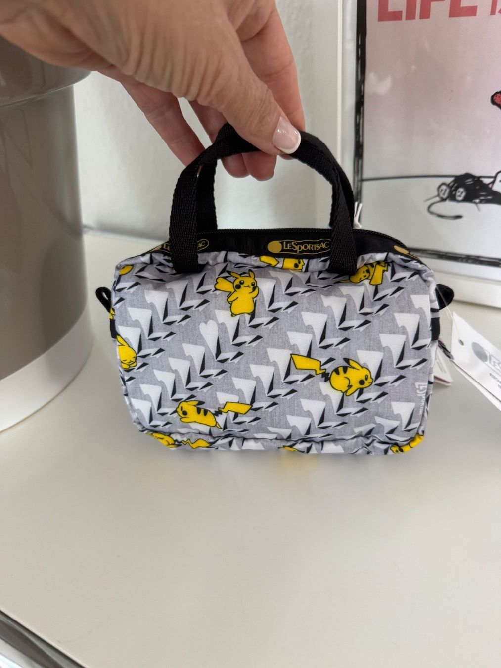 Borse: LeSportsac MICRO BAG Pokemon Pikachu NEU – Nuovo (secondo la descrizione) da Zuerich venduto da Moochie 5