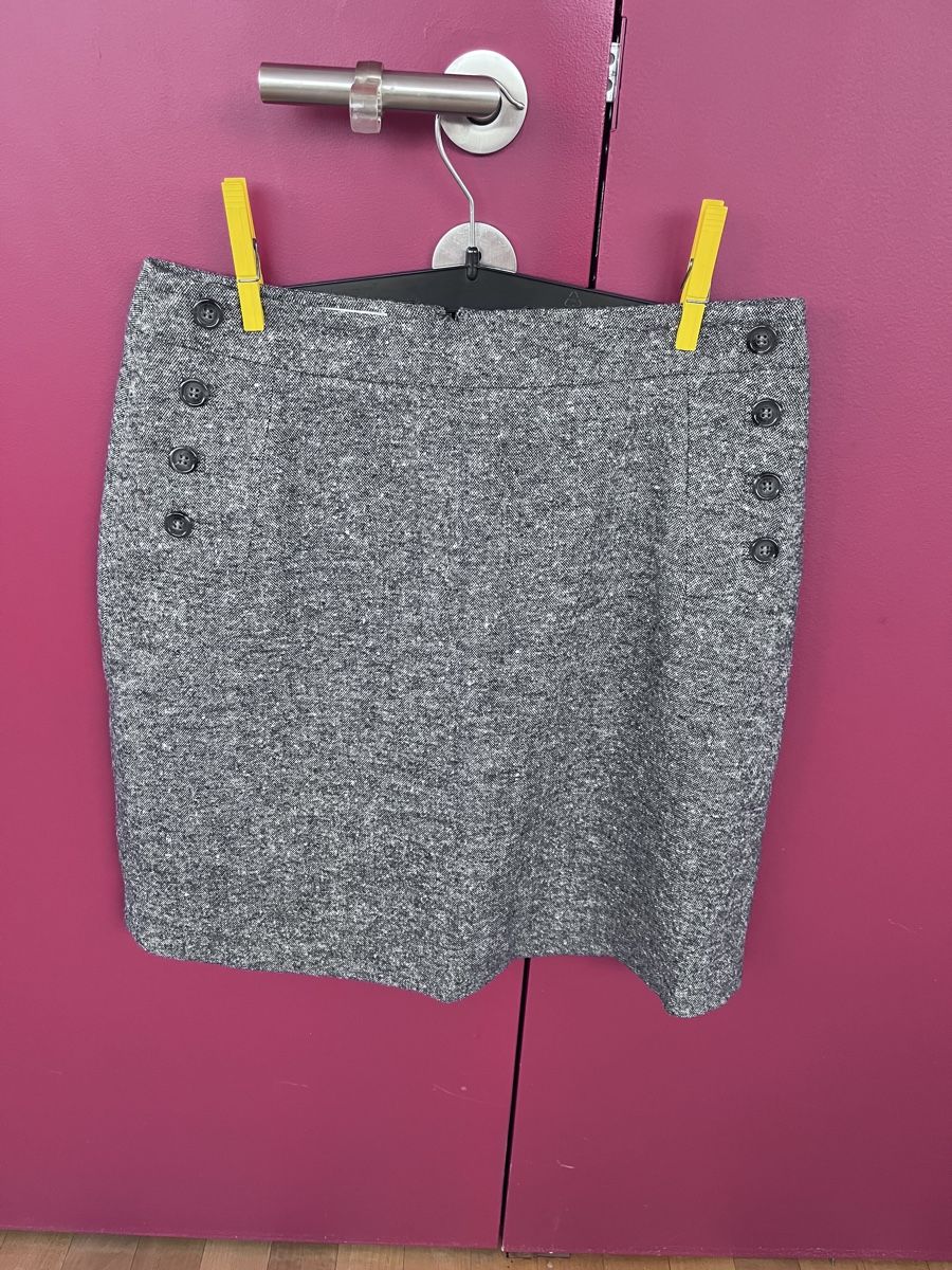 Hobbs Gonne: Jupe grise Hobbs London T38 – Usato da Romont FR venduto da cat_j6ww