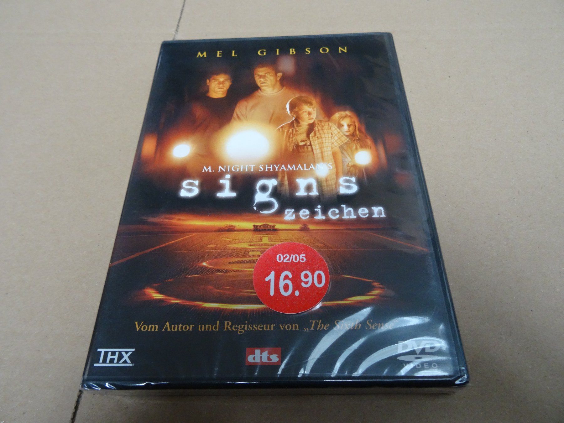 Tutti i DVDs: Signs - Zeichen (DVD) – Nuovo e nell'imballaggio originale da Olten venduto da Disc-Verkauf
