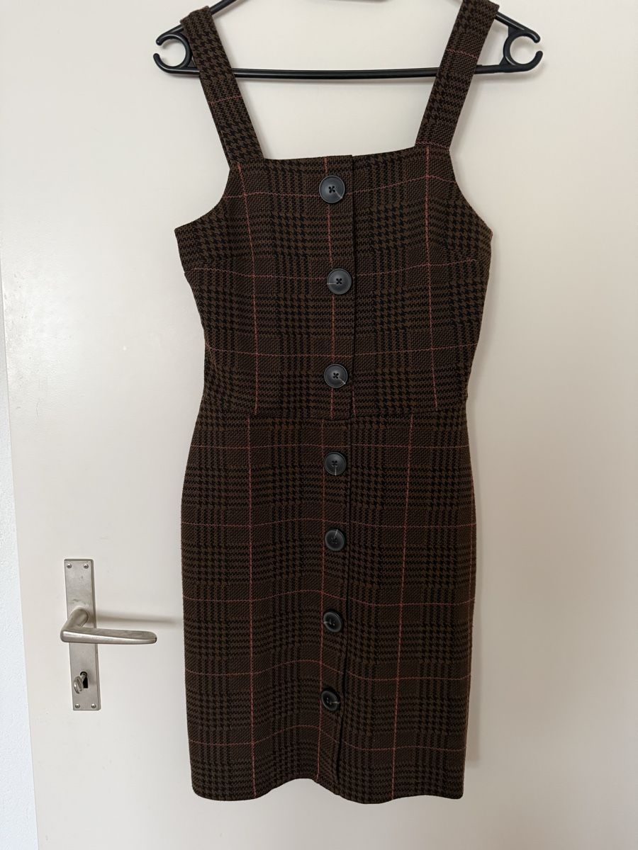 Robes: River Island Kleid Gr. 34 – D'occasion à Zollikofen par liindaaa 1