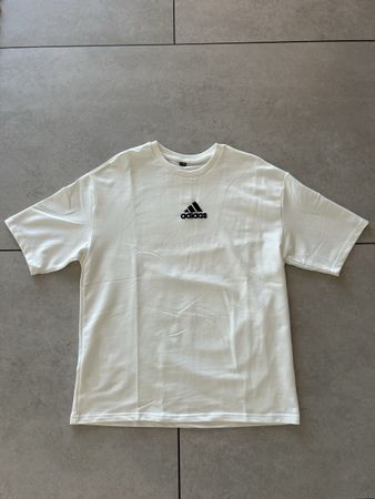 T-Shirt von Adidas Grösse.S-M in Top Zustand