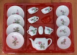 *CHIN. PUPPENGESCHIRR - SET* 34X24X5CM/UNVOLLSTÄNDIG/K:GEBR.