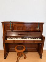 Antikes Klavier Pianino Hug & co.