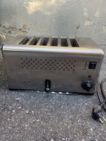 Toaster aus Edelstahl