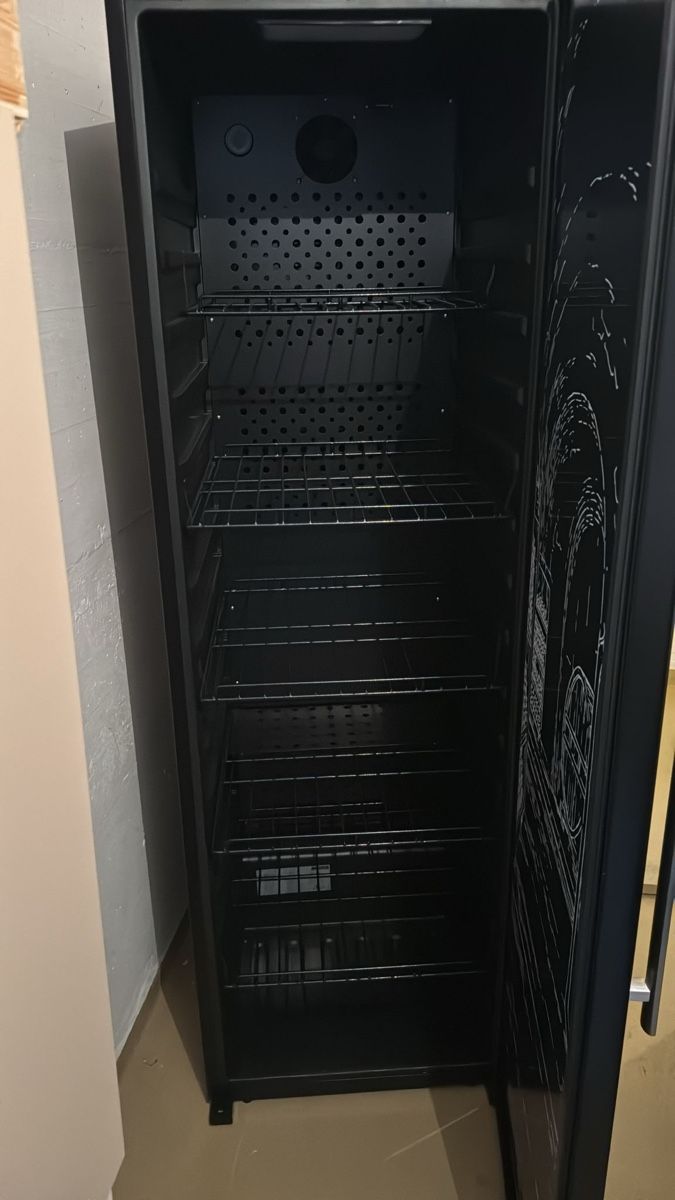 Sonstiges: Weinschrank – Gebraucht aus Kollbrunn von Jani2015 1