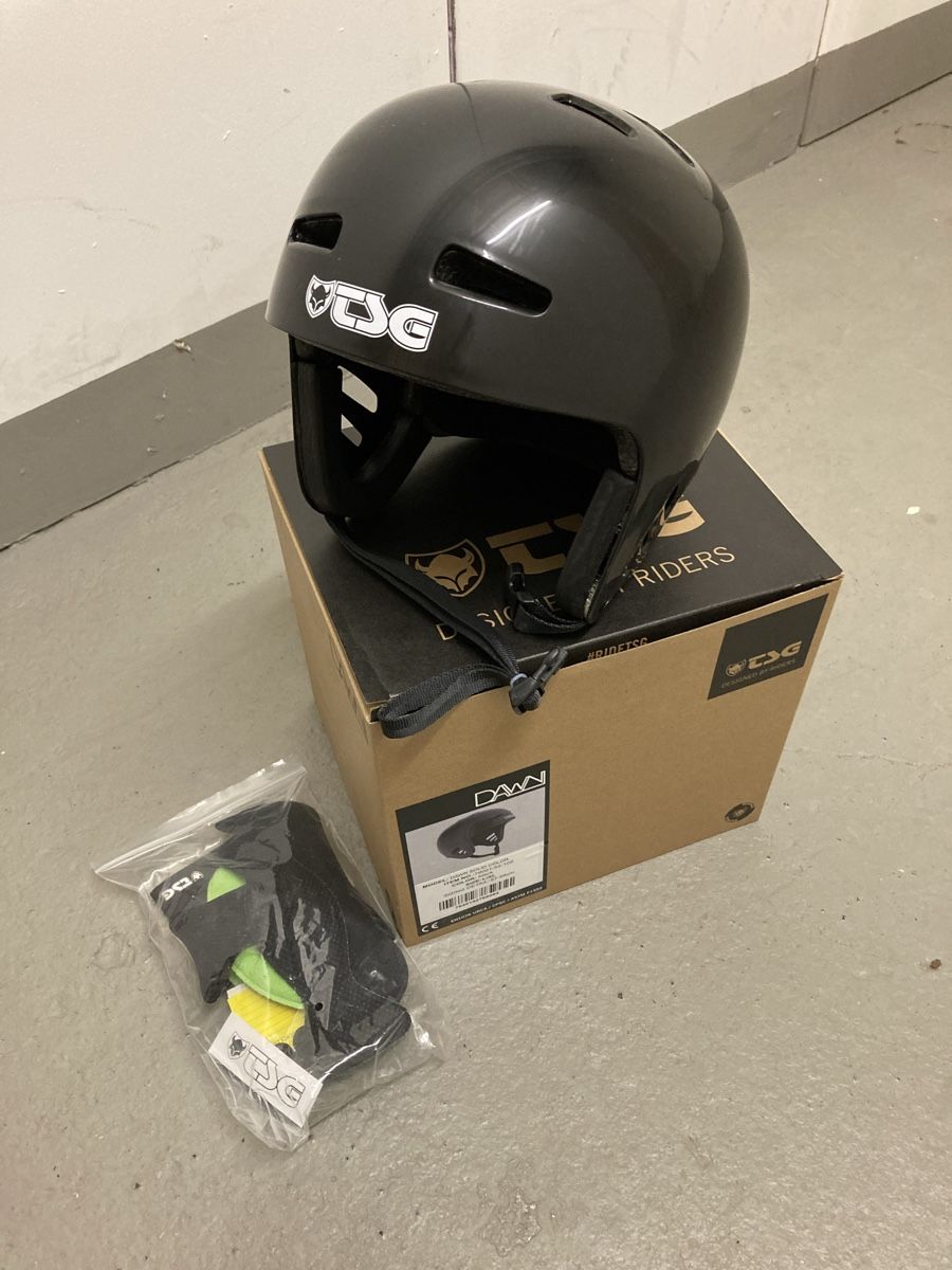 Helme: Helm TSG Dawn – Neu und originalverpackt aus Zürich von Mr.Panenka 1