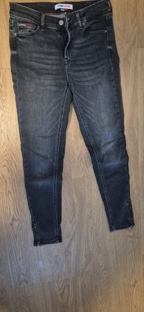 Tommy Jeans Damen Jeans, Grösse 28/32, Schwarz