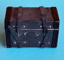 Steamer Trunk Schiffskoffer aus Leder Puppenhaus